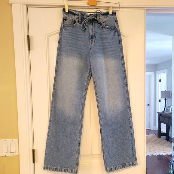 90's Ultra High Rise Flair - Picture 9 of 10